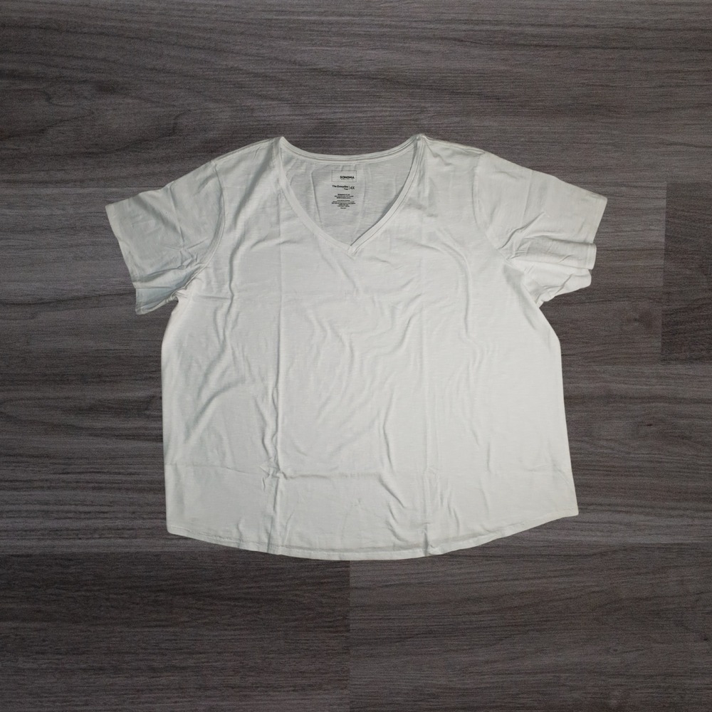 NWT 4XL Sonoma Women's Plus Size Everyday Tee V-Neck Short Sleeve White‎ Shirt - Picture 2 of 4